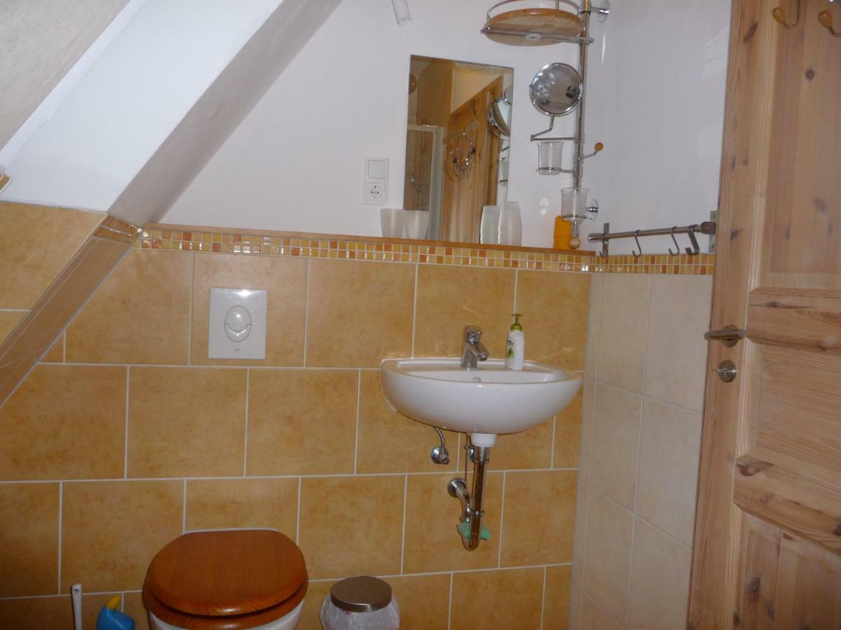 Haus Bergwiese - Fuer Naturfreunde, Familien, Wanderer Gehlberg Extérieur photo
